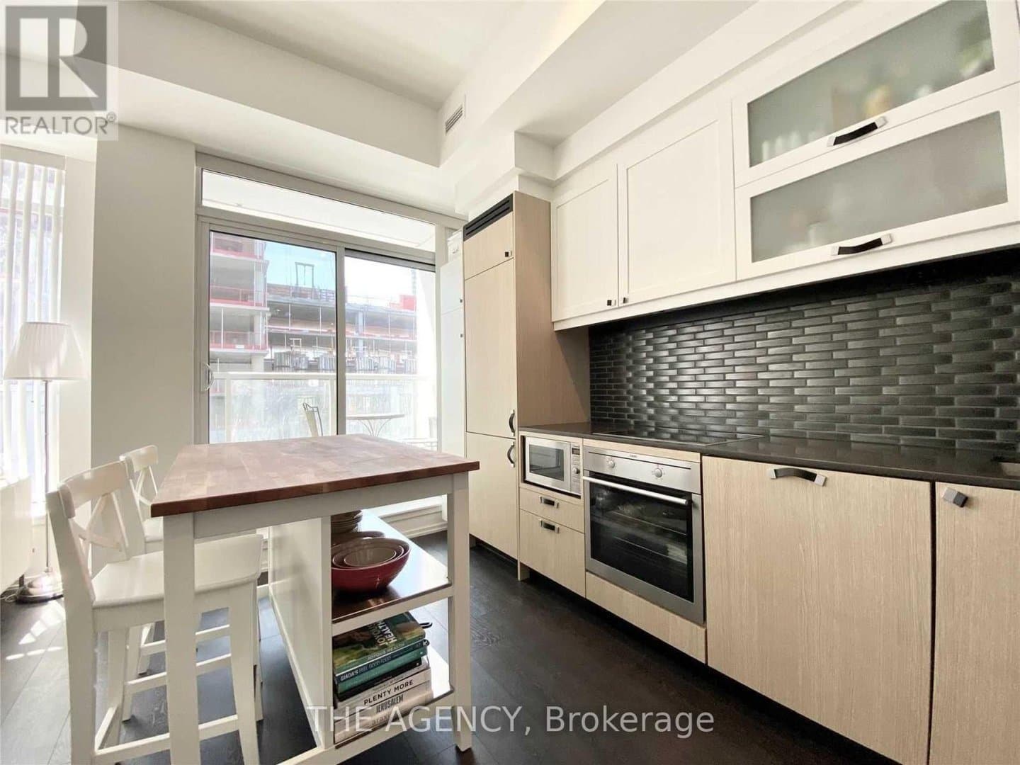 783 Bathurst Street - Photo 4