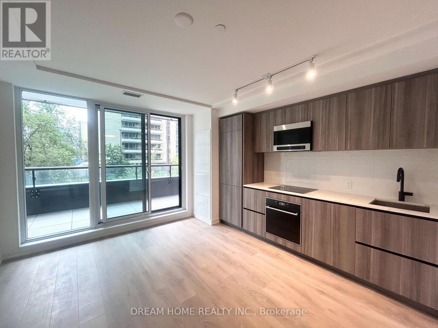 127 Broadway Avenue - Photo 2