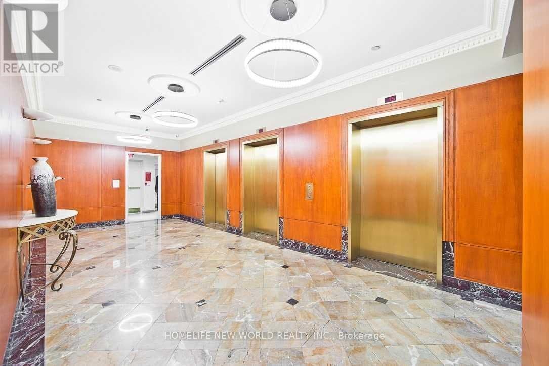 18 Lee Centre Drive - Photo 3