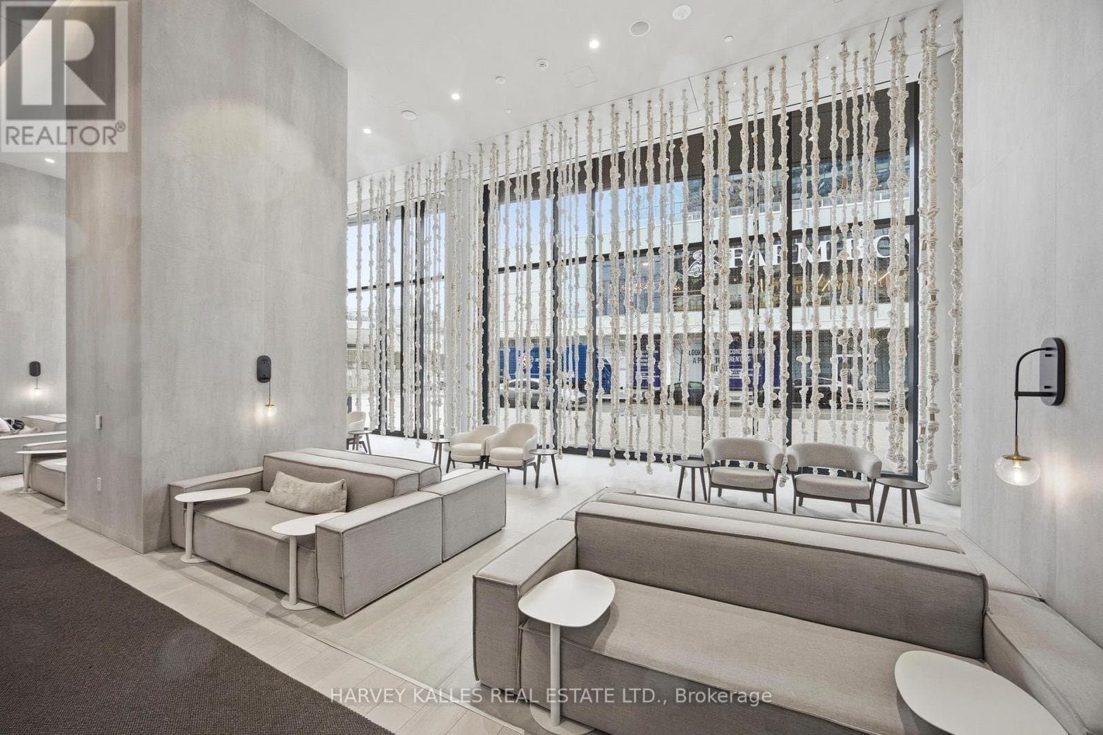 138 Downes Street - Photo 3