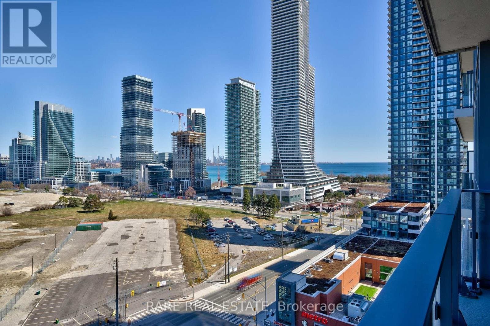 10 PARK LAWN Road - Photo 3