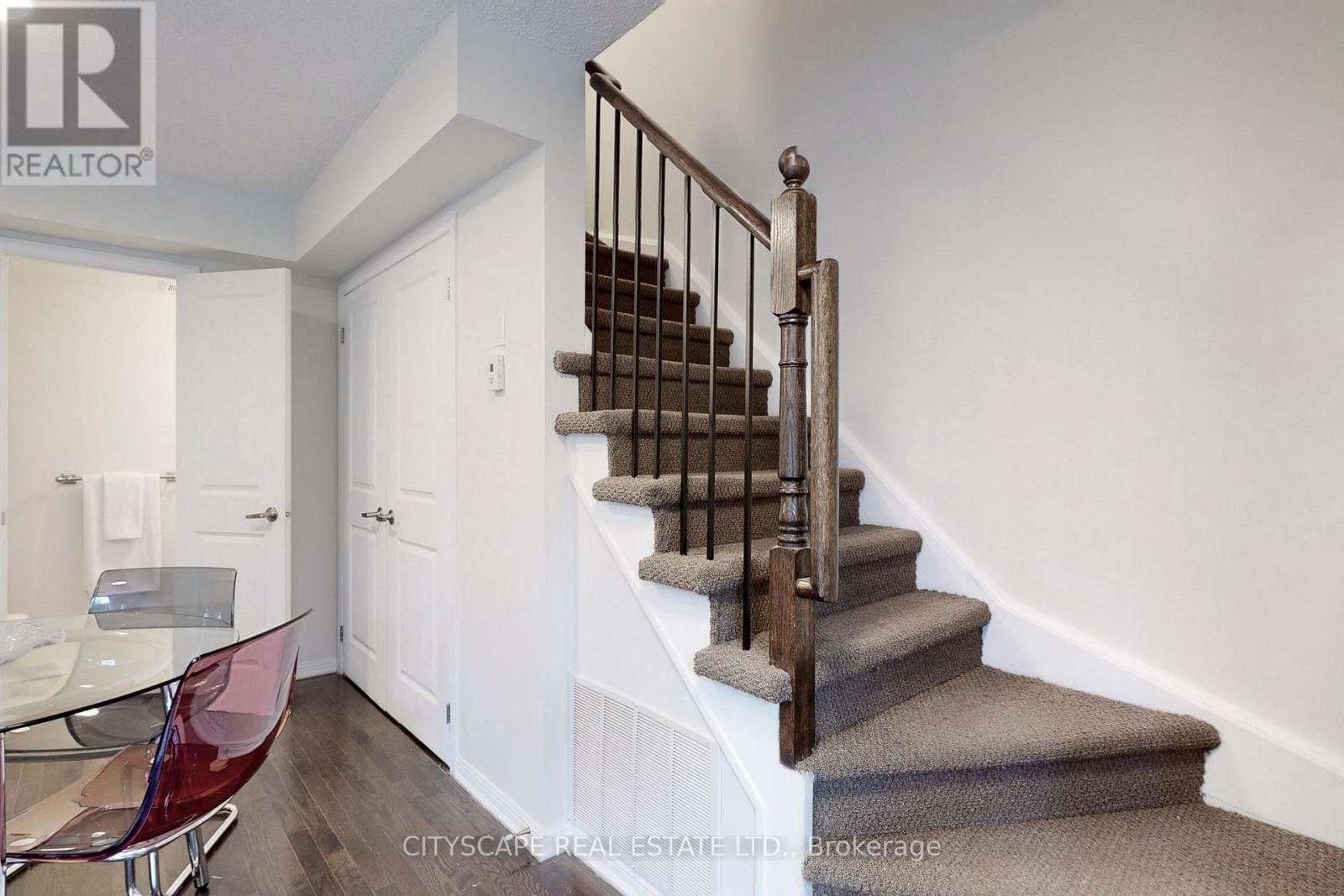 12 Foundry Avenue - Photo 3