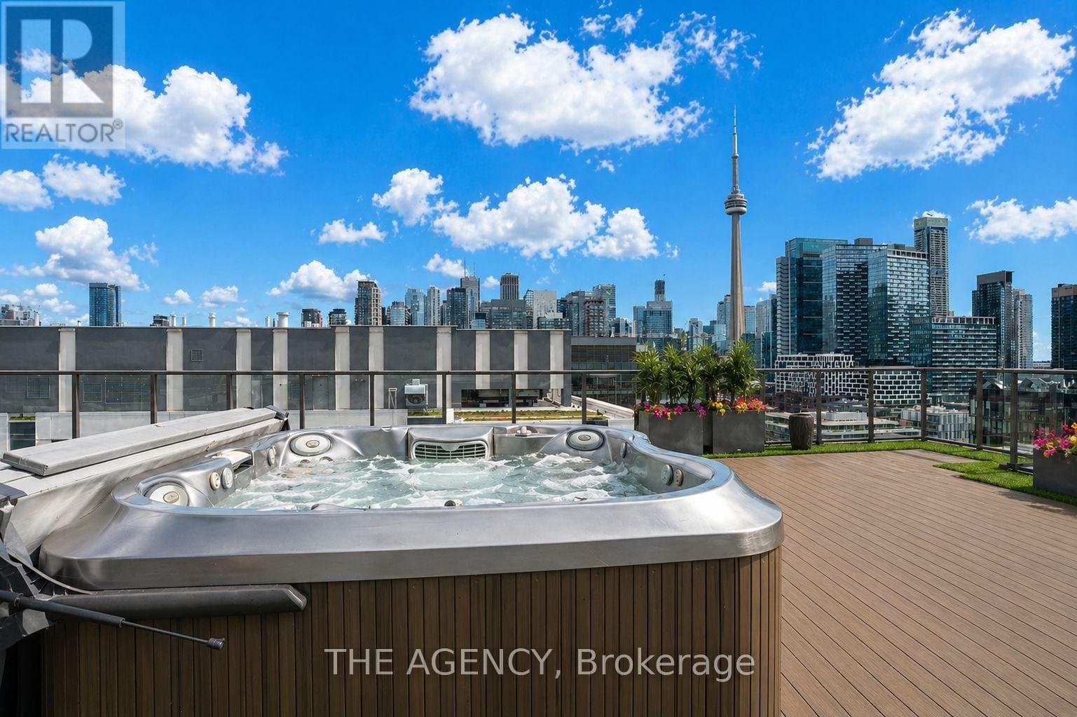 111 Bathurst Street - Photo 2