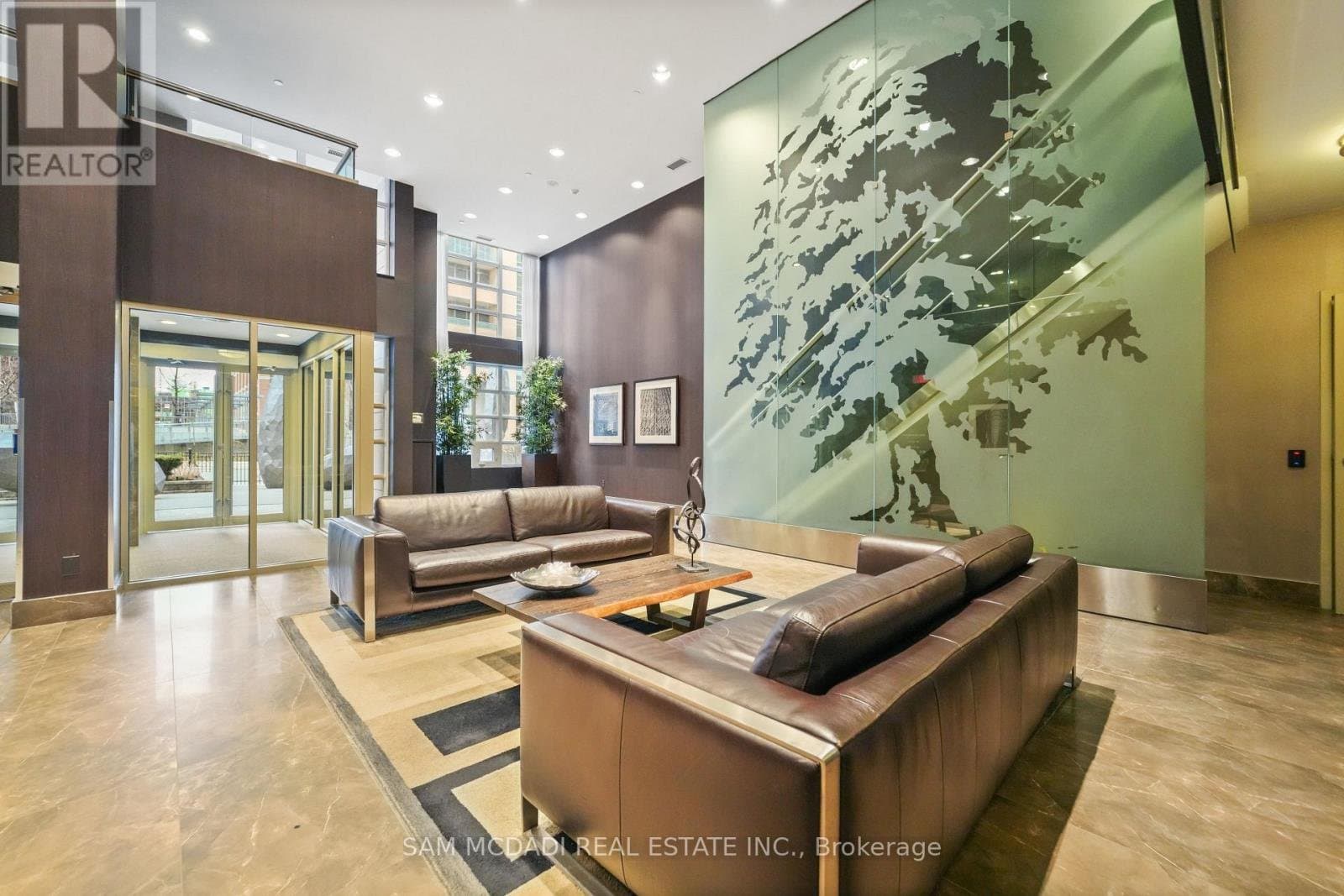 85 East Liberty Street - Photo 2