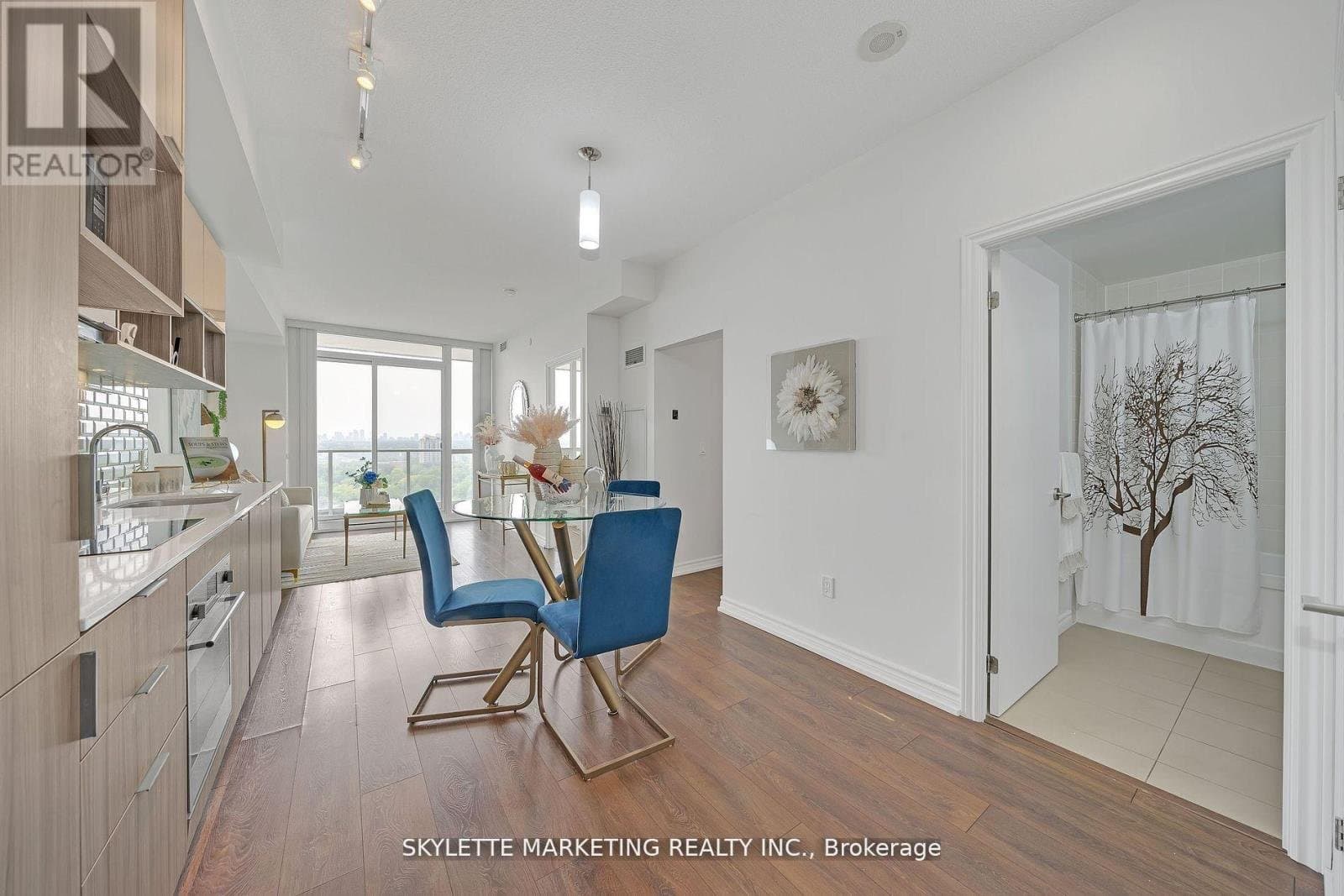 52 Forest Manor Road - Photo 3