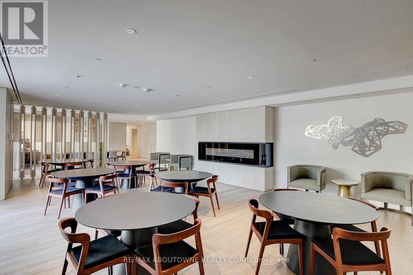 200 Bloor Street - Photo 4