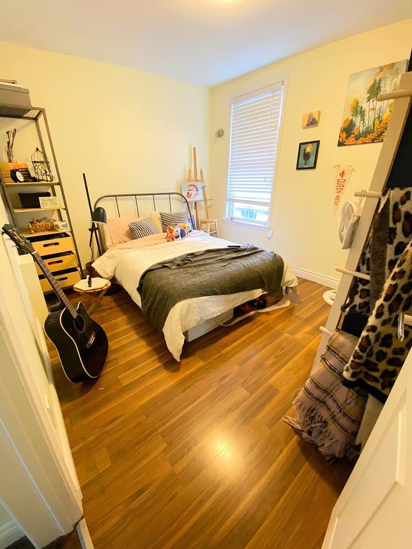 720 Richmond Street West - Photo 2