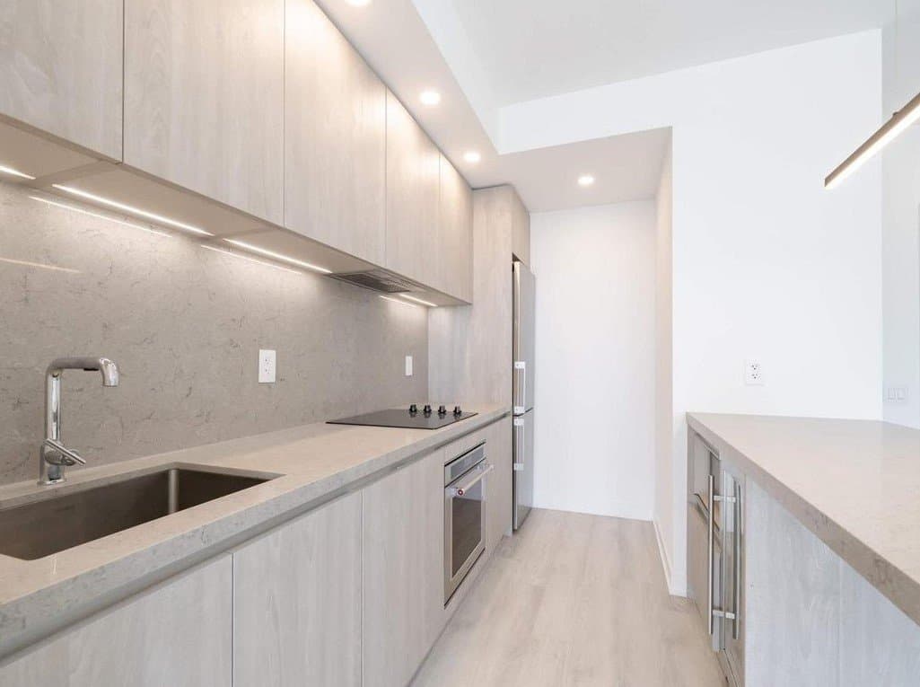 57 Spadina Avenue - Photo 4