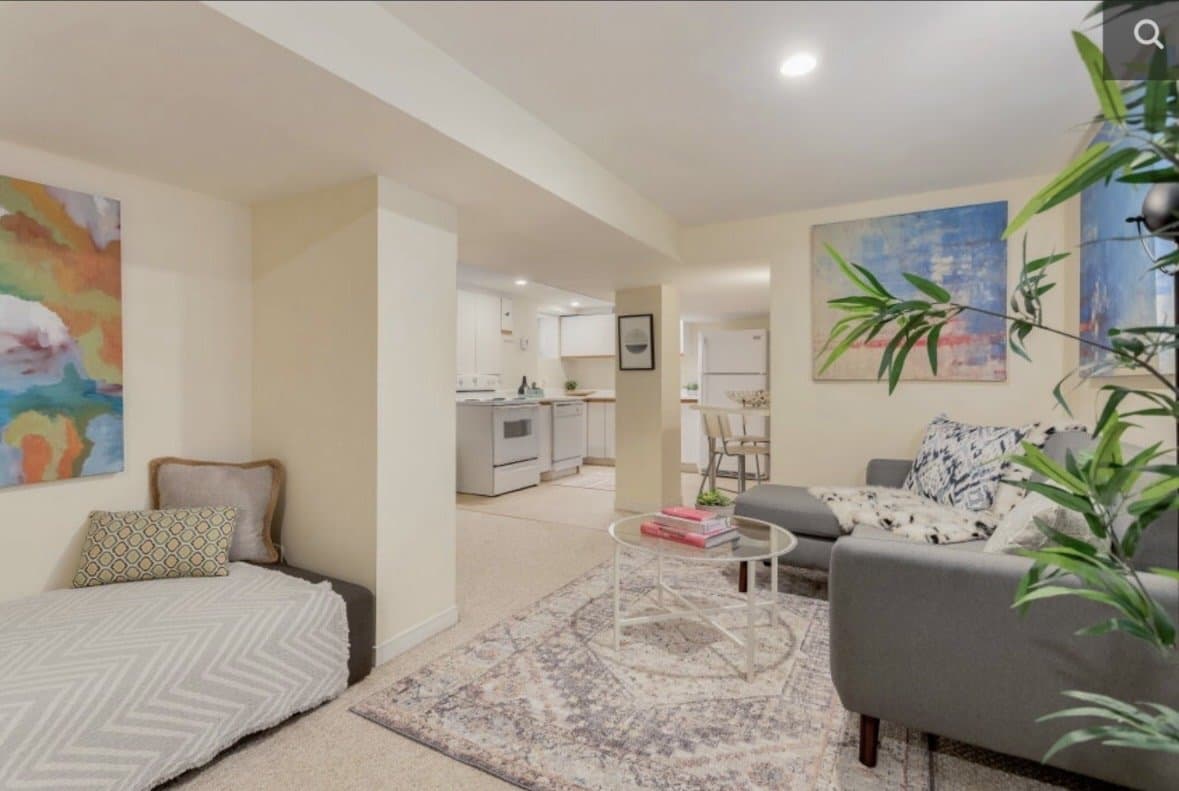 42 Springhurst Avenue - Photo 2
