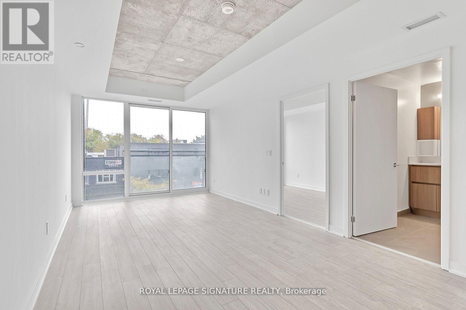 665 Queen Street - Photo 3