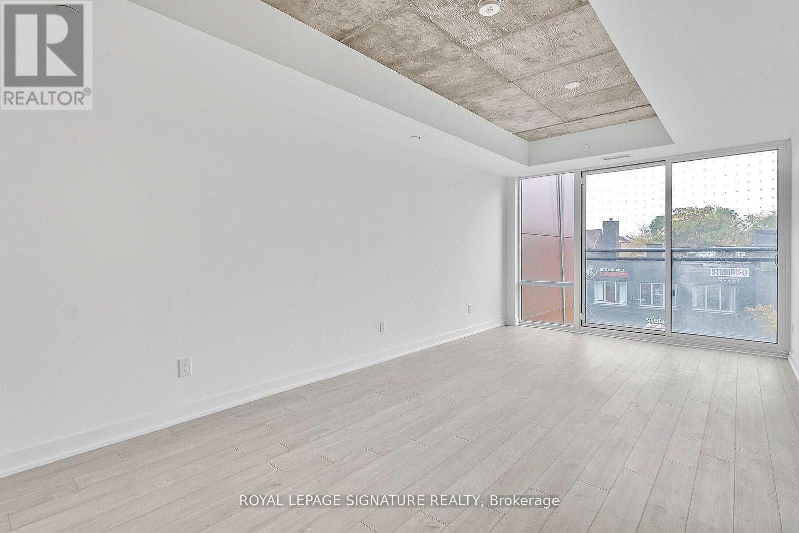 665 Queen Street - Photo 4