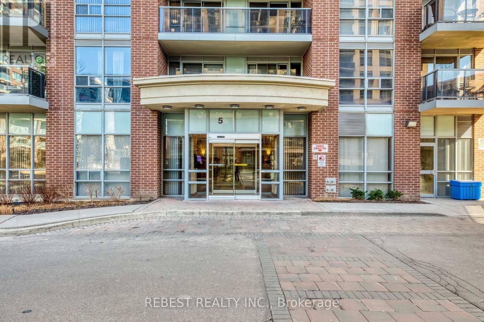 5 Michael Power Place - Photo 2