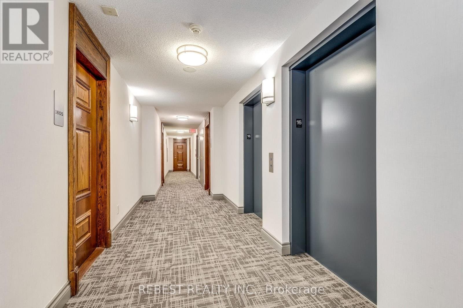 5 Michael Power Place - Photo 4