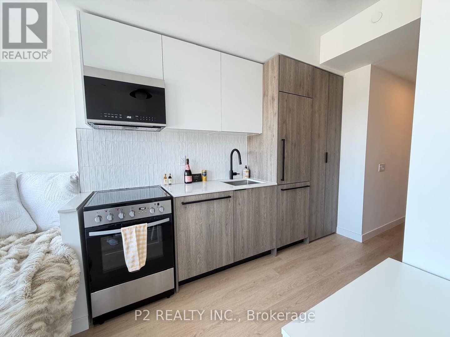 1635 MILITARY Trail - Photo 4