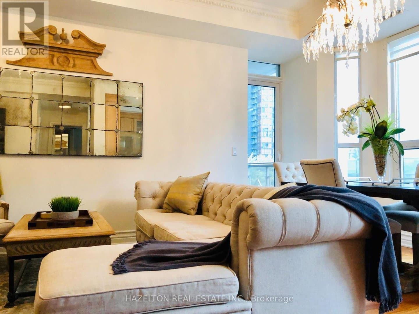68 Yorkville Avenue - Photo 3