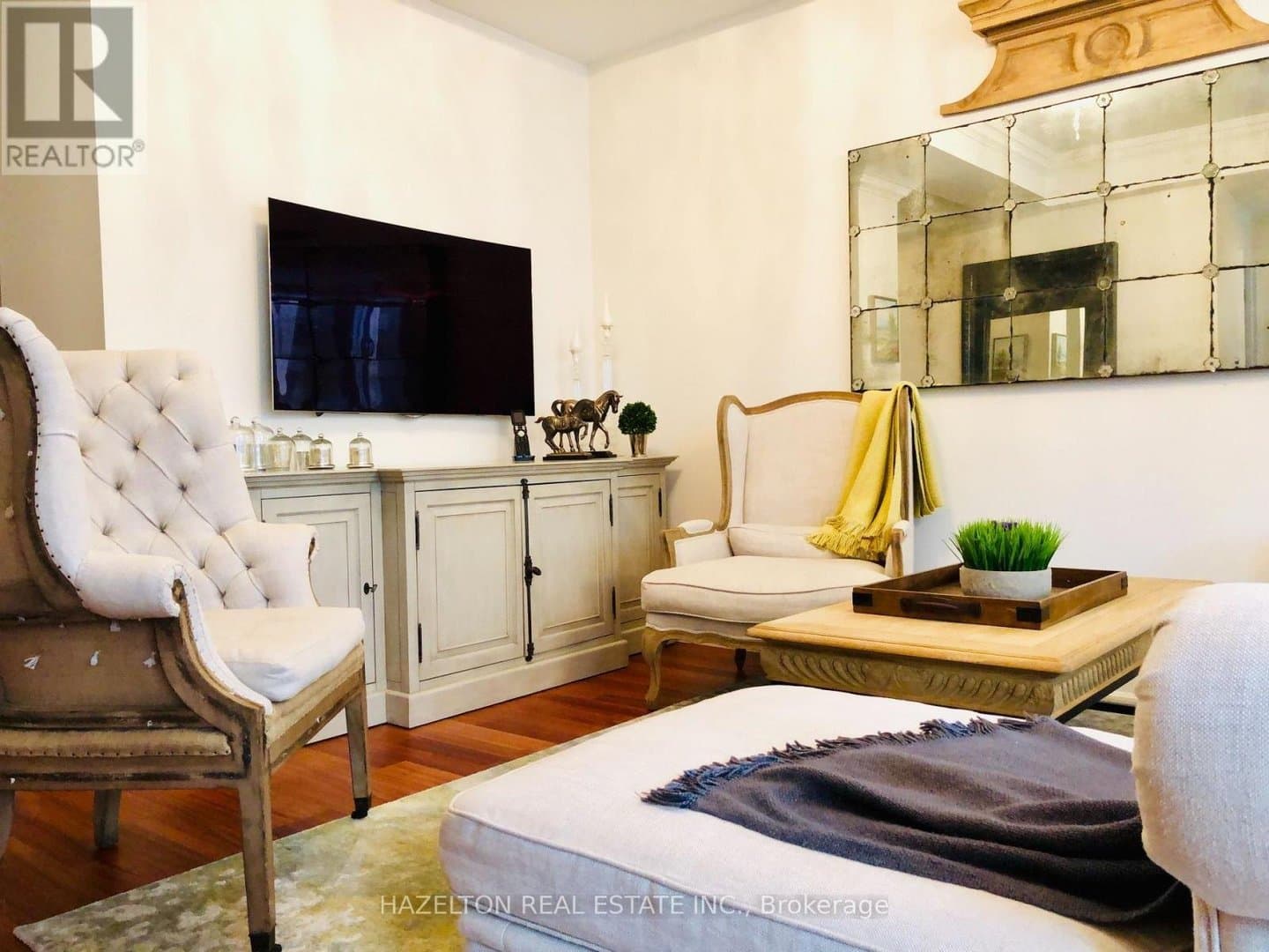 68 Yorkville Avenue - Photo 4