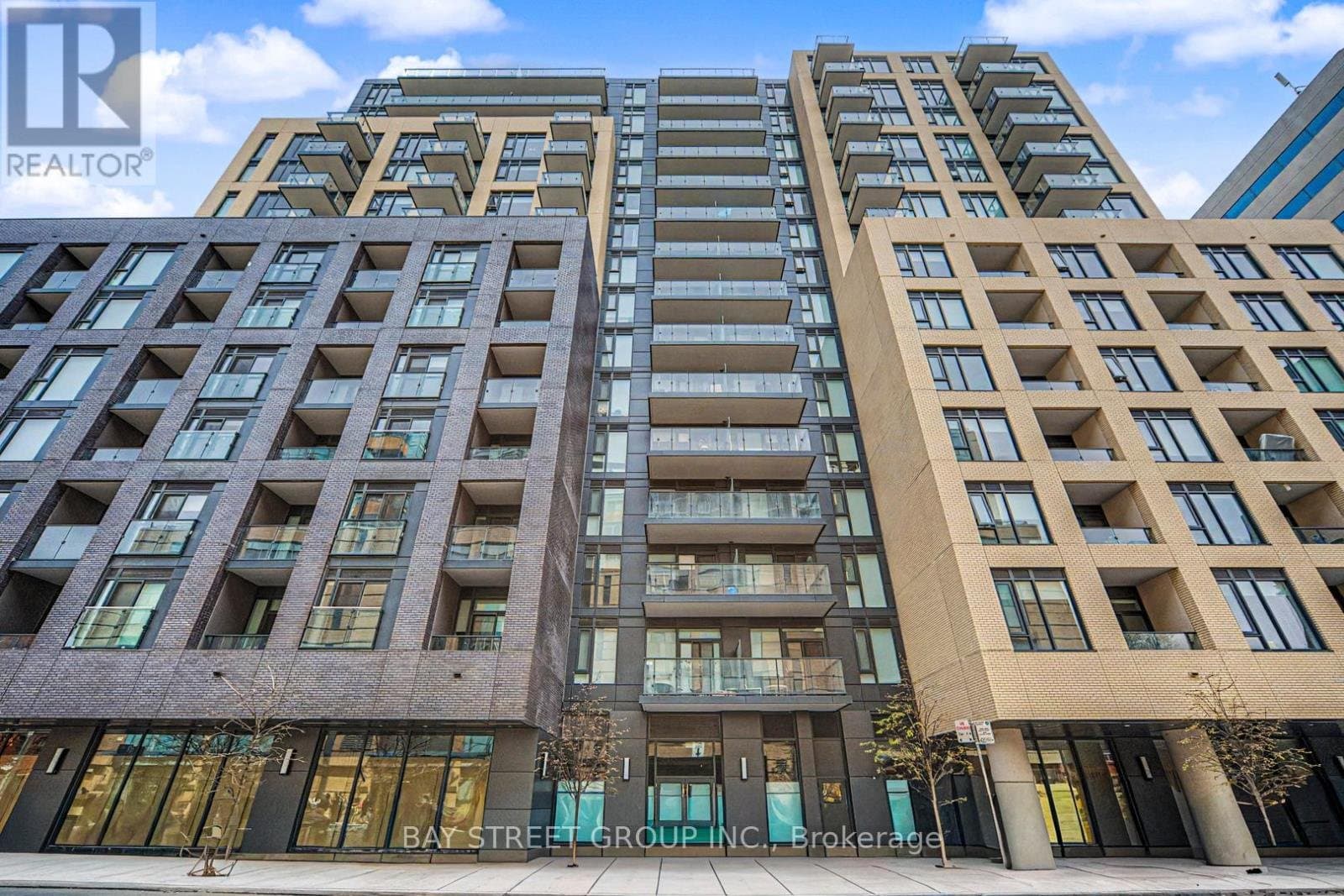 543 Richmond Street - Photo 2