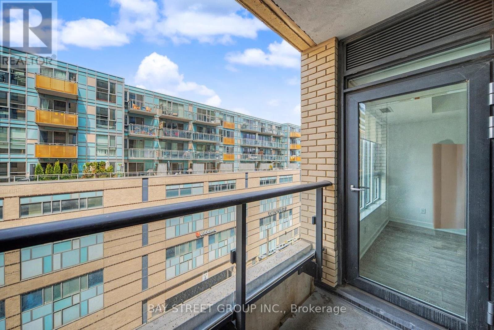 543 Richmond Street - Photo 3