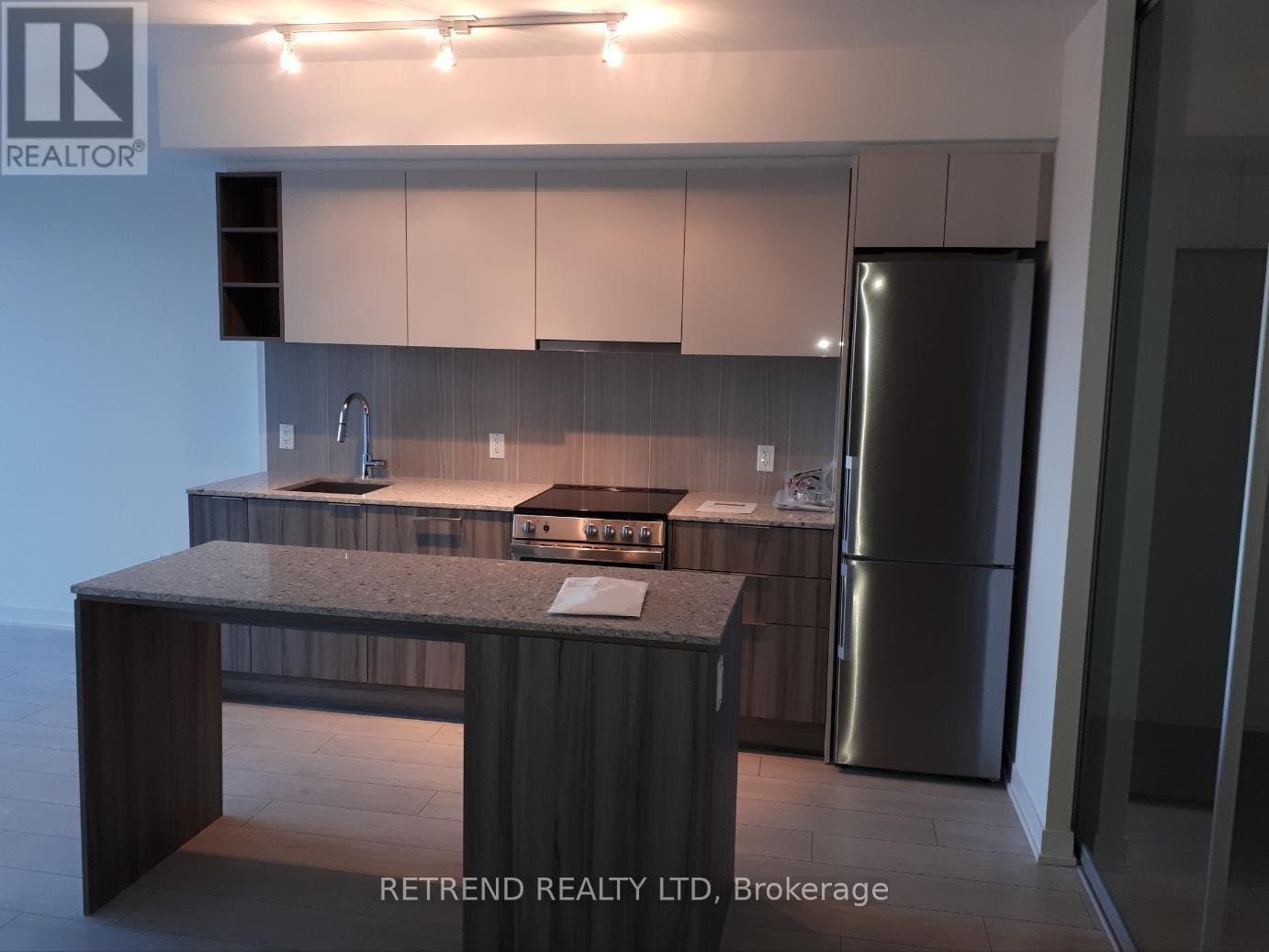 31 Tippett Road - Photo 2