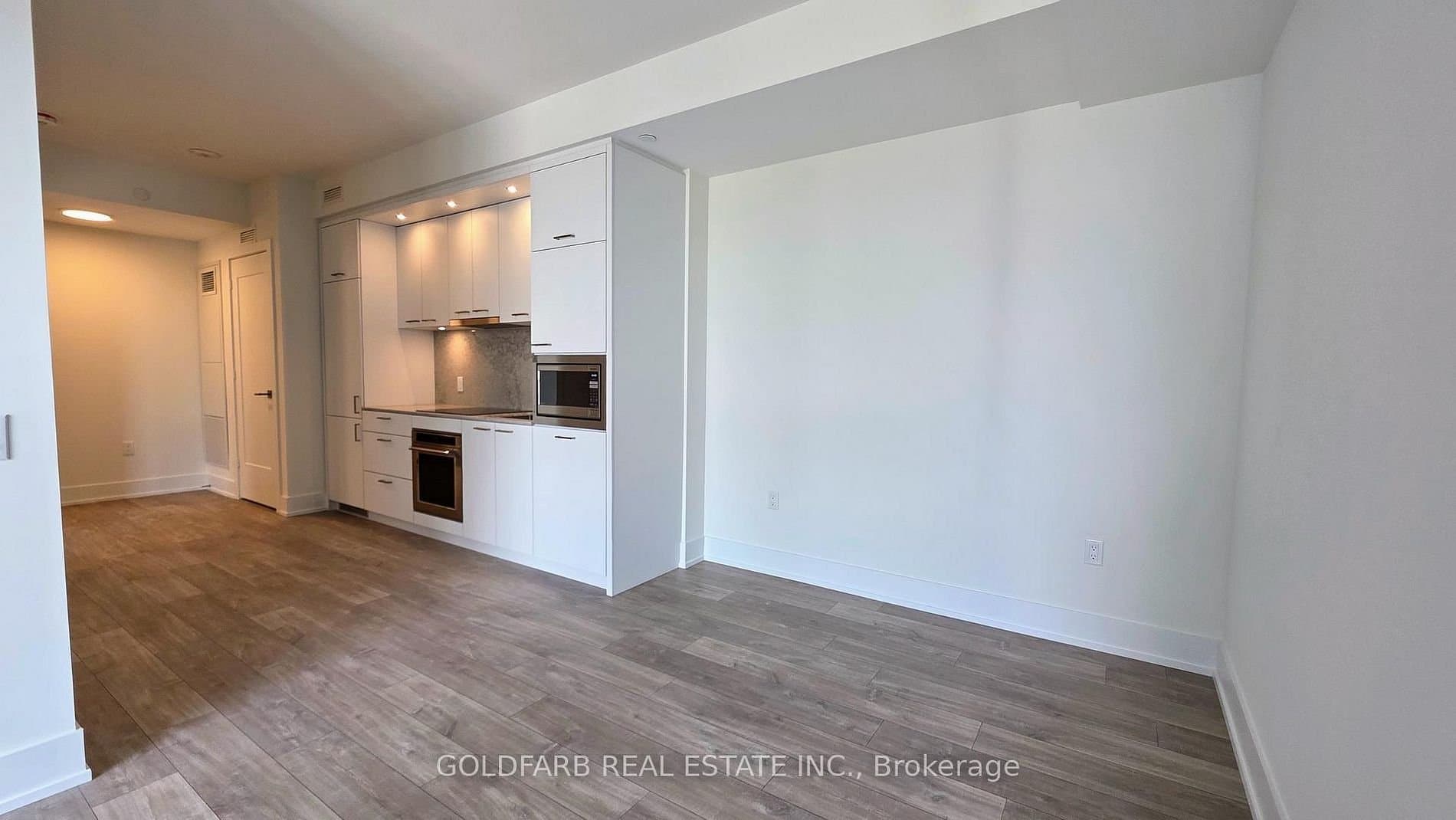 858 Dupont Street - Photo 3