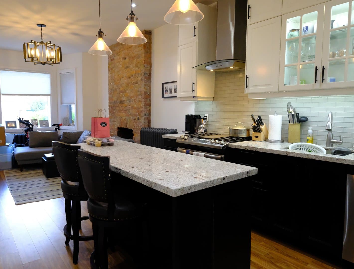 326 High Park Avenue - Photo 2