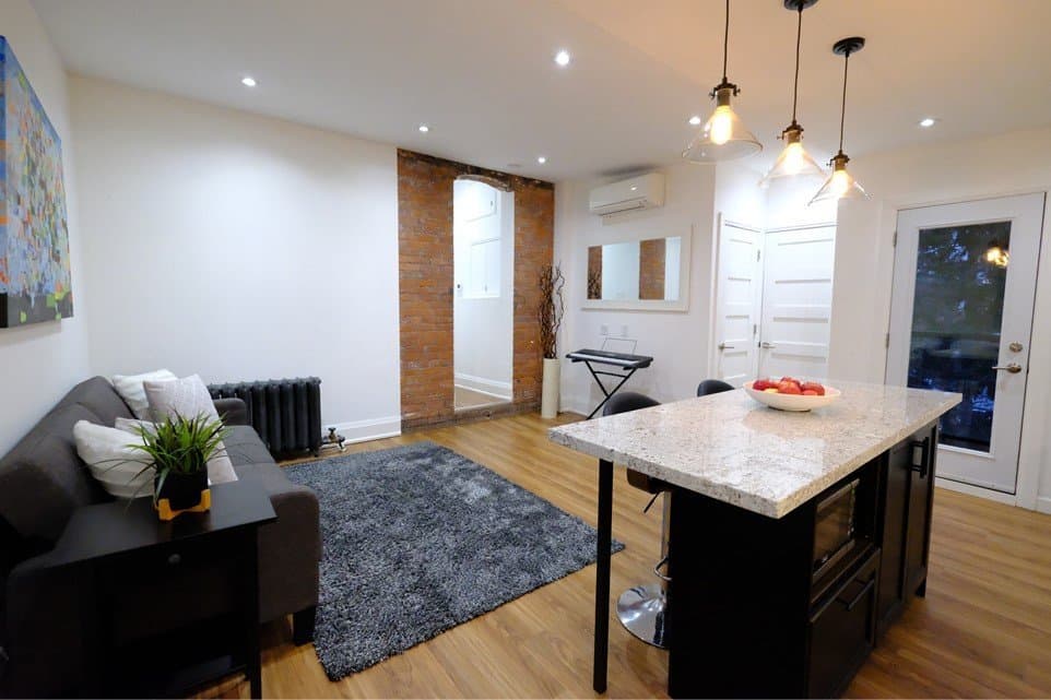 326 High Park Avenue - Photo 2