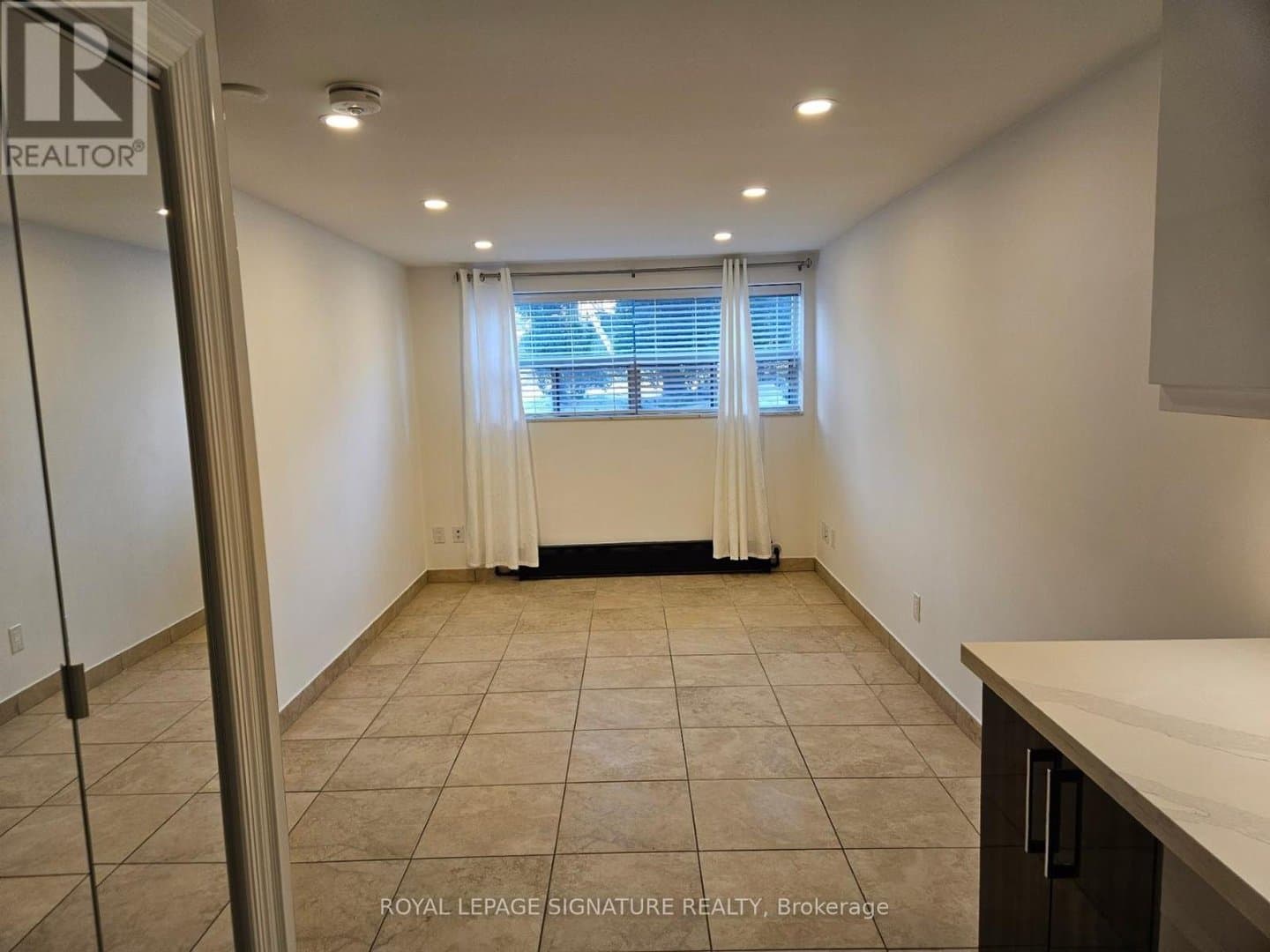 35 Heman Street - Photo 3