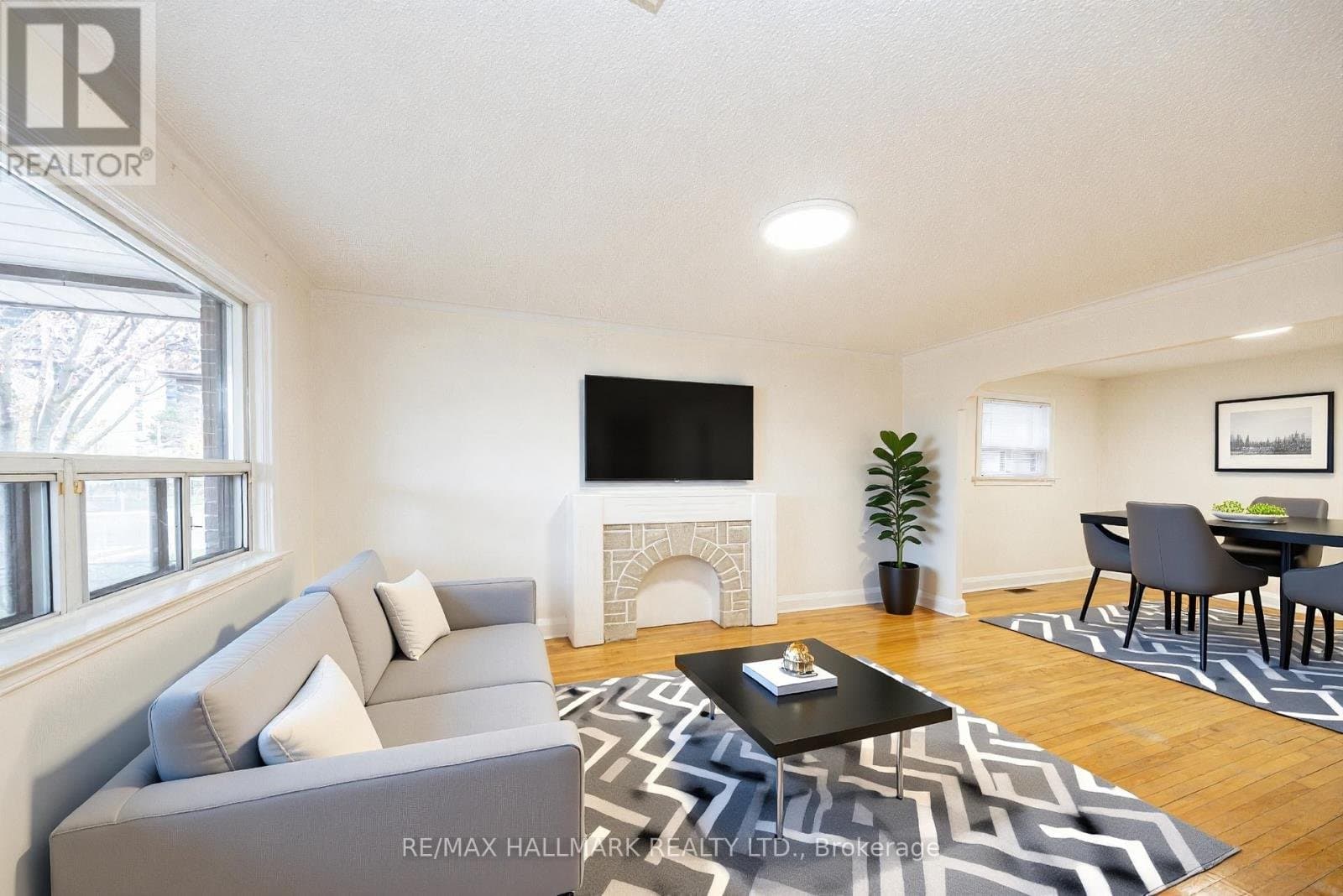 401 Ridelle Avenue - Photo 2