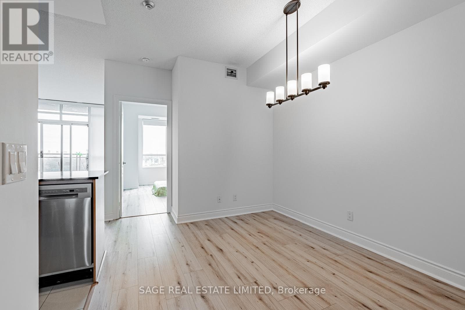 319 Merton Street - Photo 3