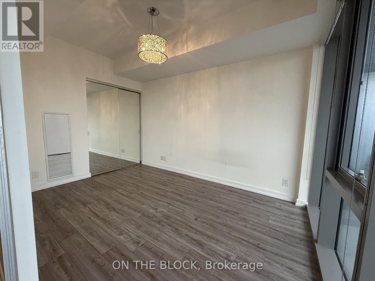 390 Cherry Street - Photo 3