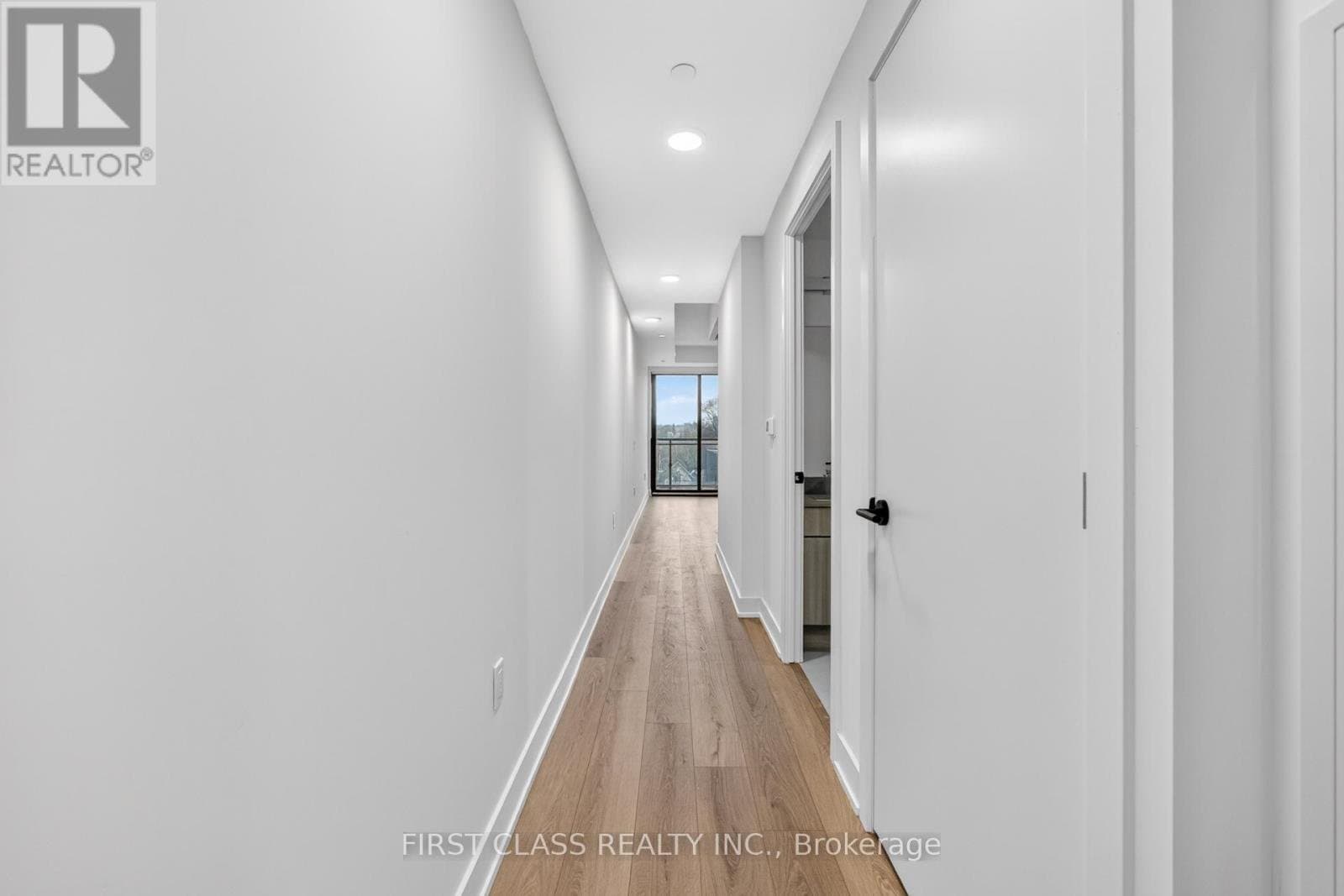 758 Dovercourt Road - Photo 4