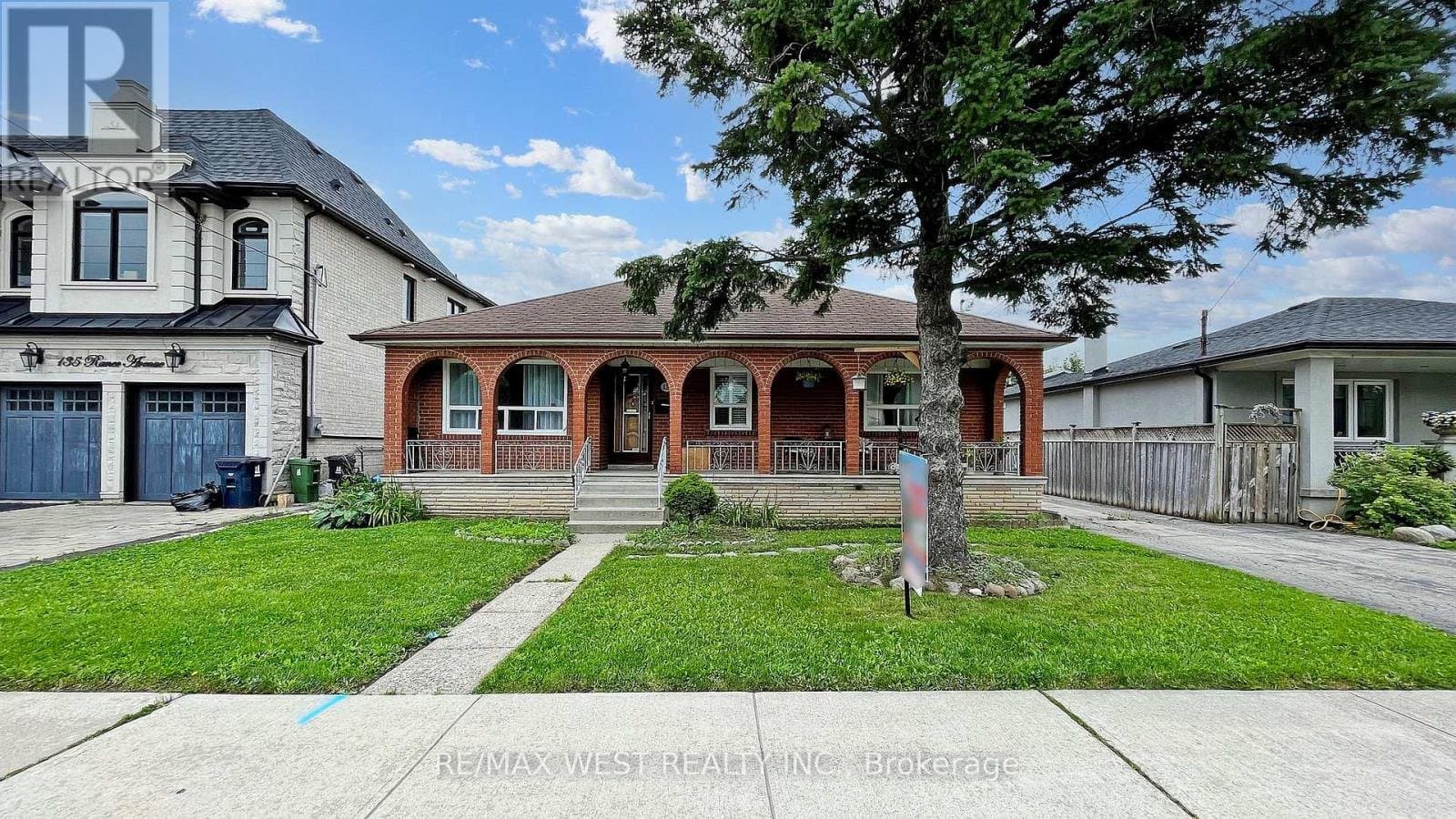 139 Ranee Avenue - Photo 1