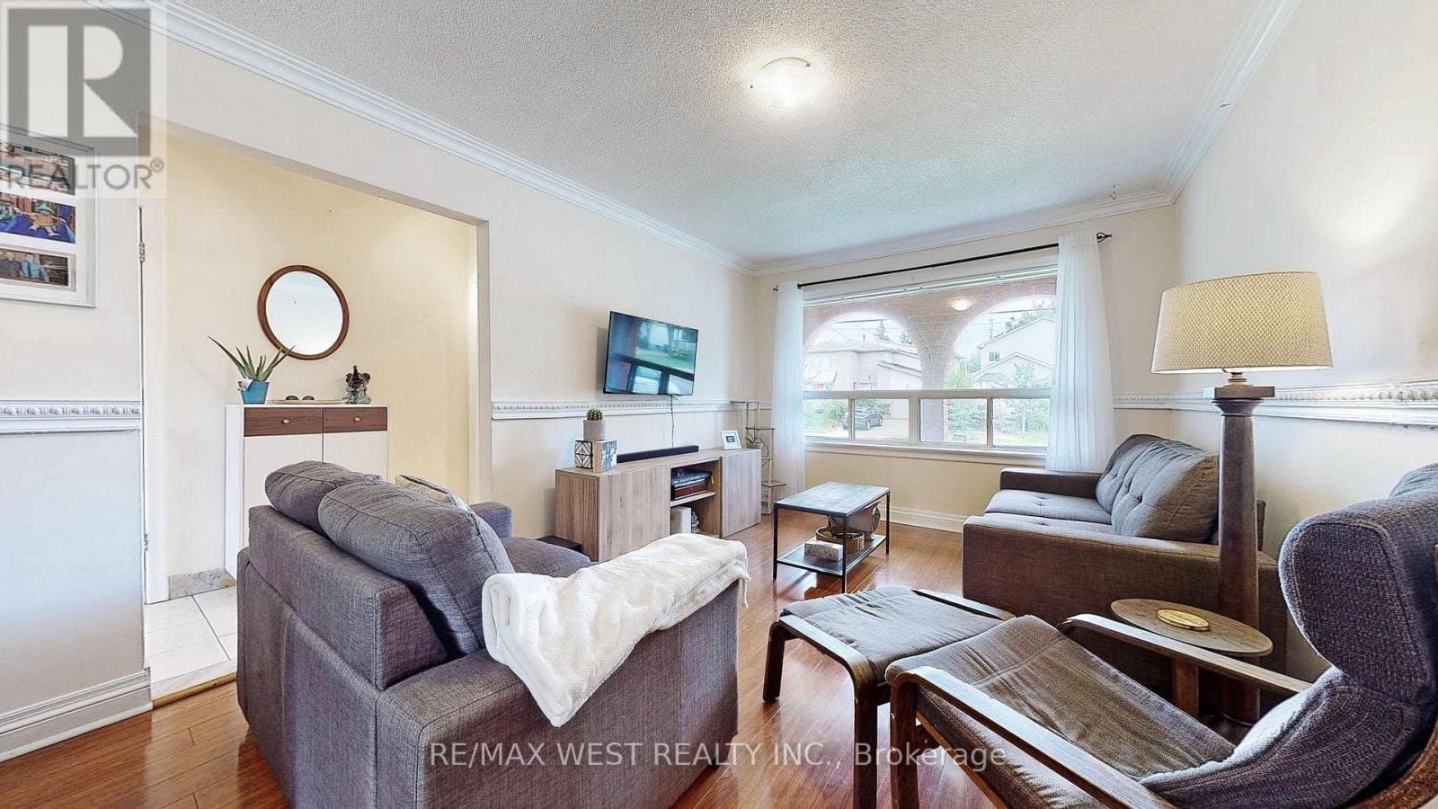 139 Ranee Avenue - Photo 4