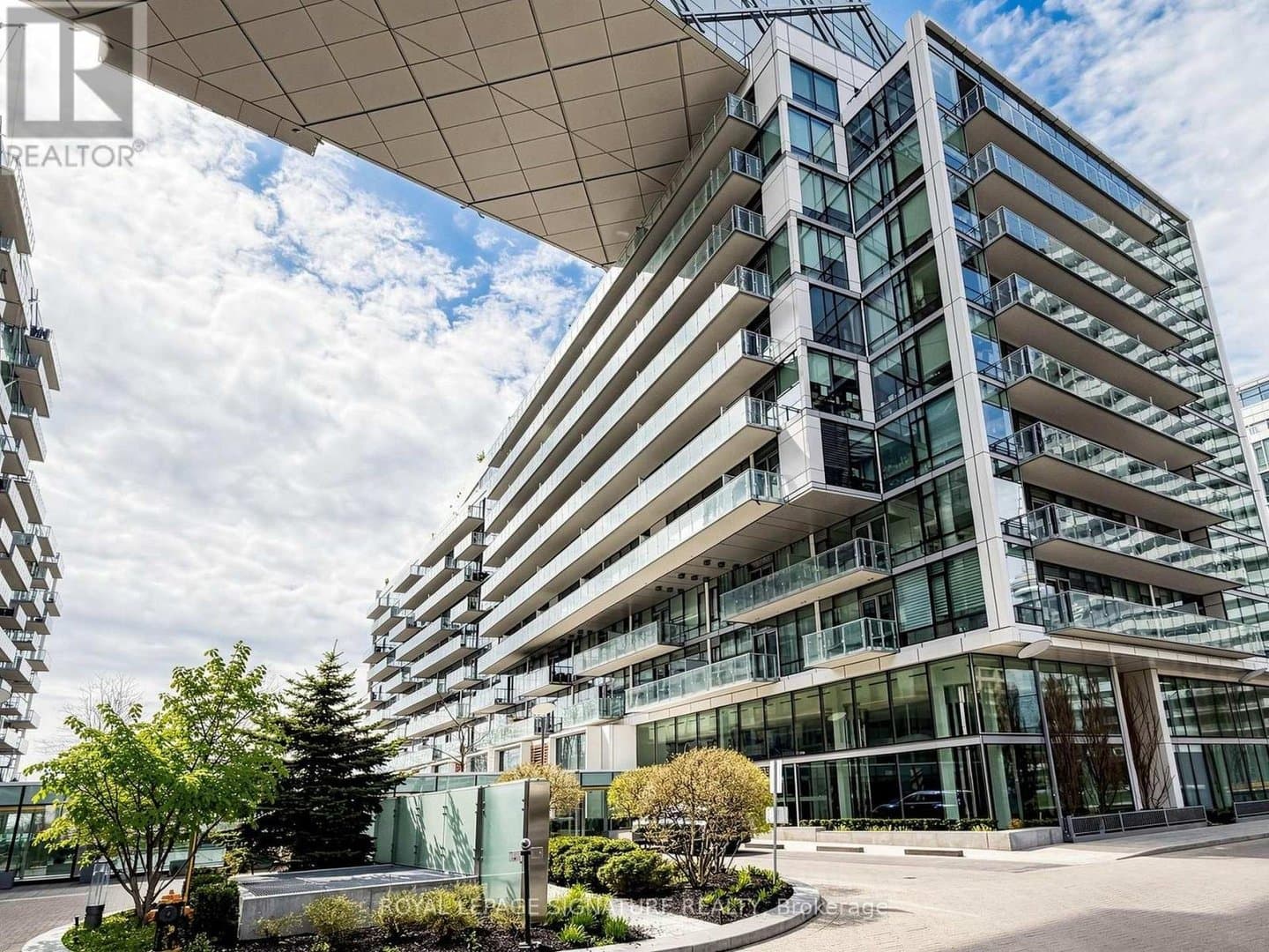 39 Queens Quay