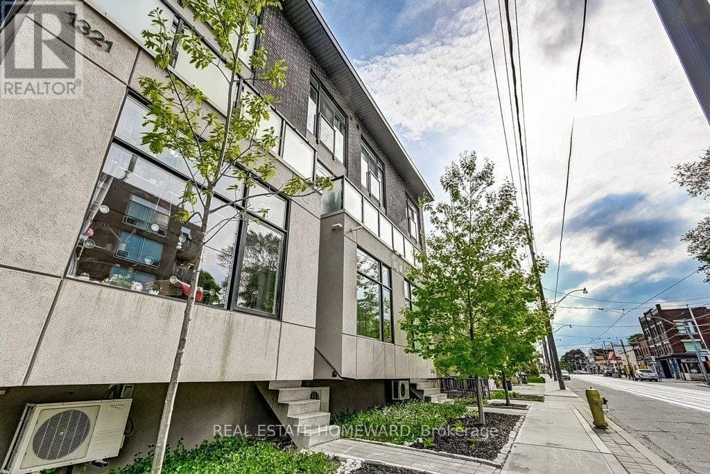 1321 Gerrard Street - Photo 3