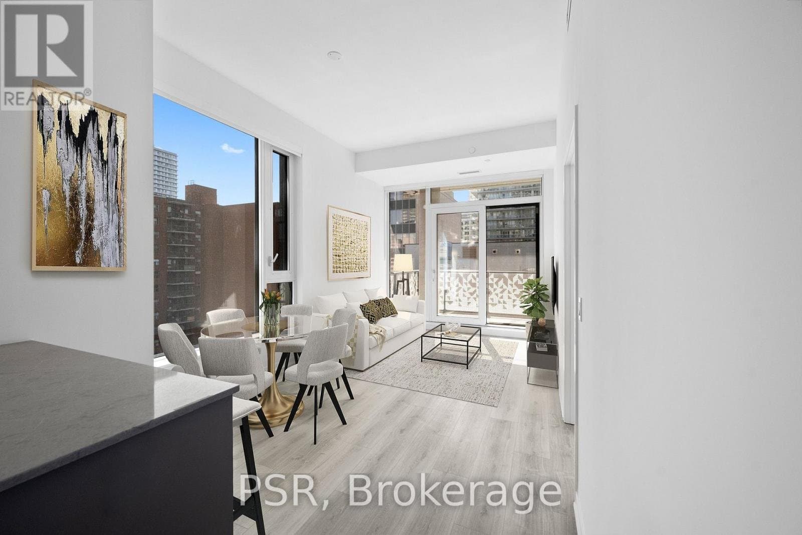 101 Roehampton Avenue - Photo 1