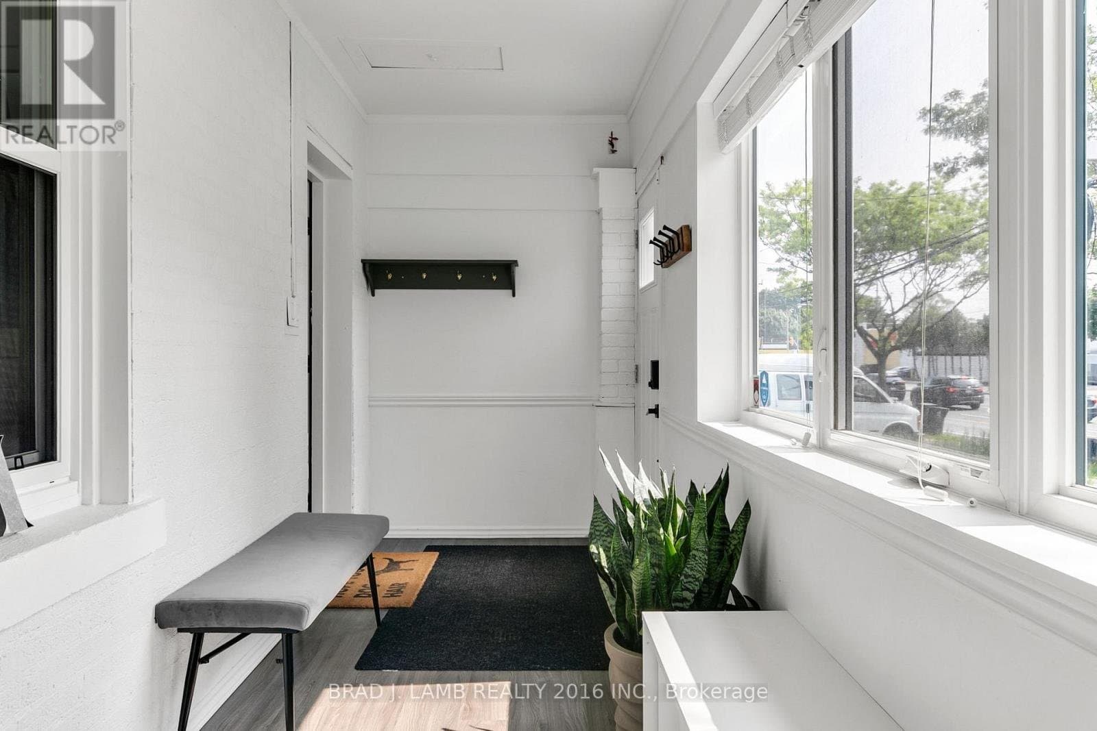 599 Royal York Road - Photo 3