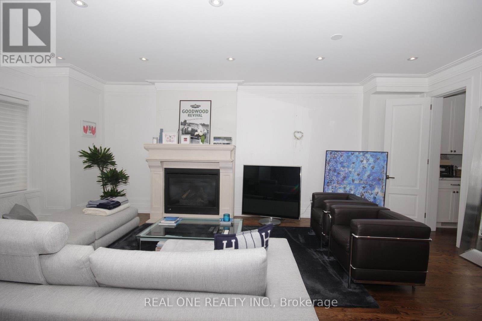 36 Binscarth Road - Photo 2
