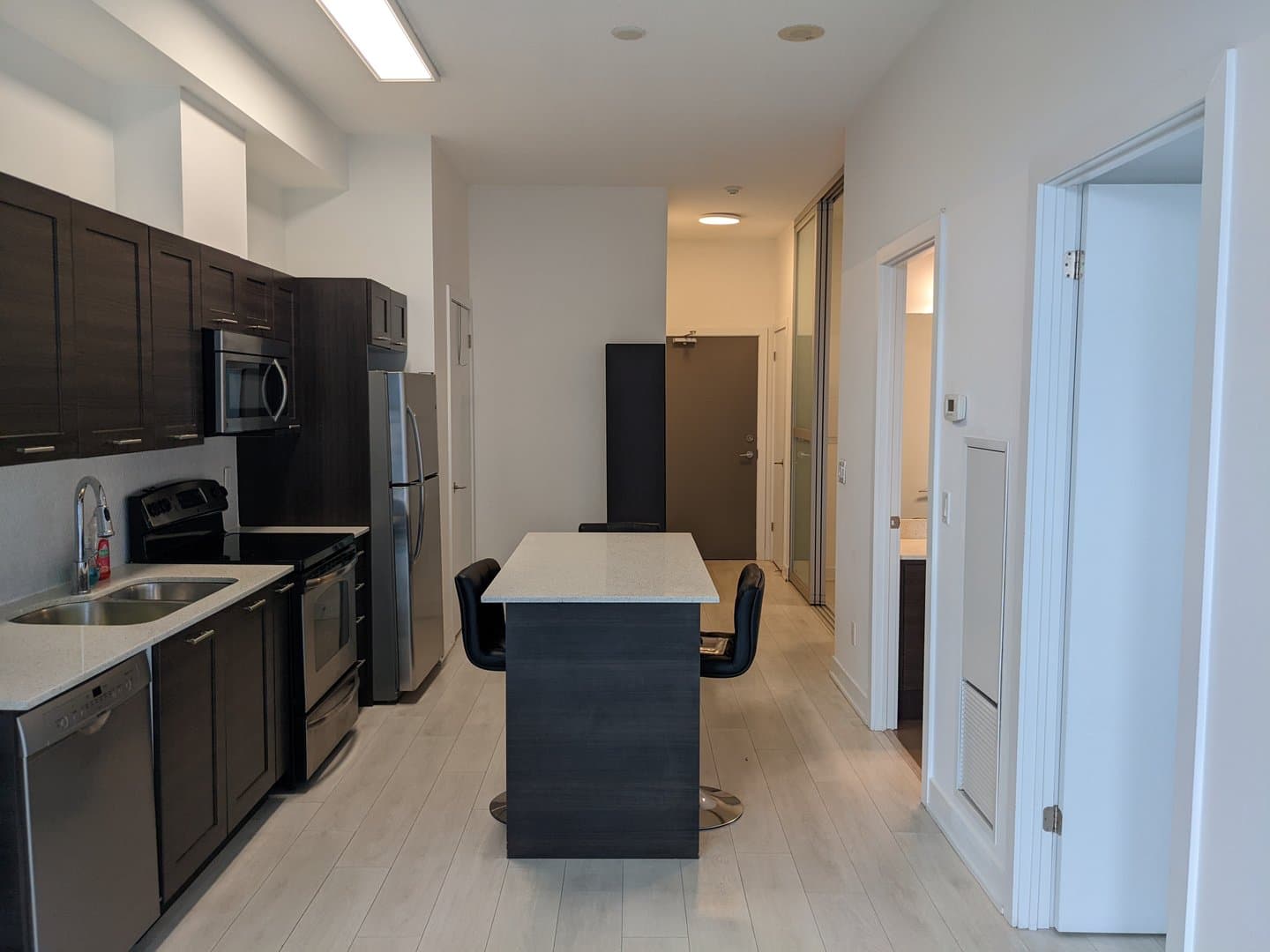 169 Fort York Boulevard - Photo 3