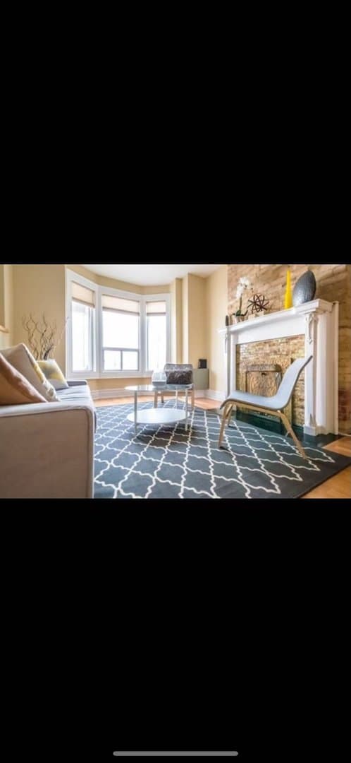 694 Bathurst Street - Photo 2