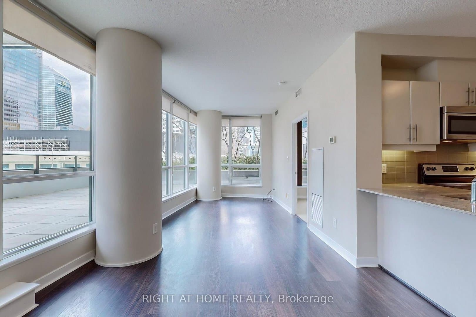 33 Bay Street - Photo 2