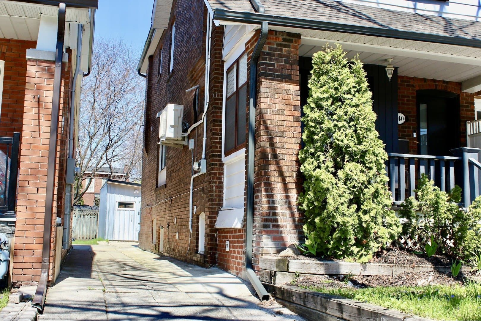 140 Wolverleigh Boulevard - Photo 2