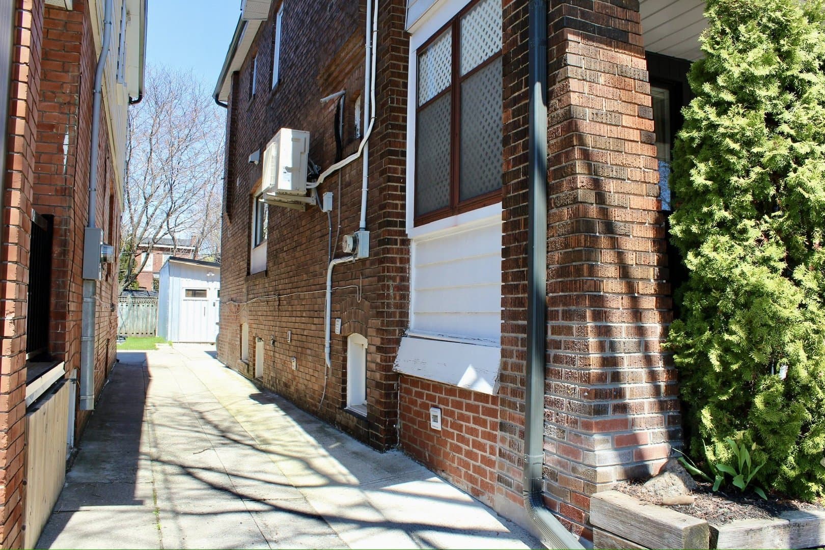 140 Wolverleigh Boulevard - Photo 3