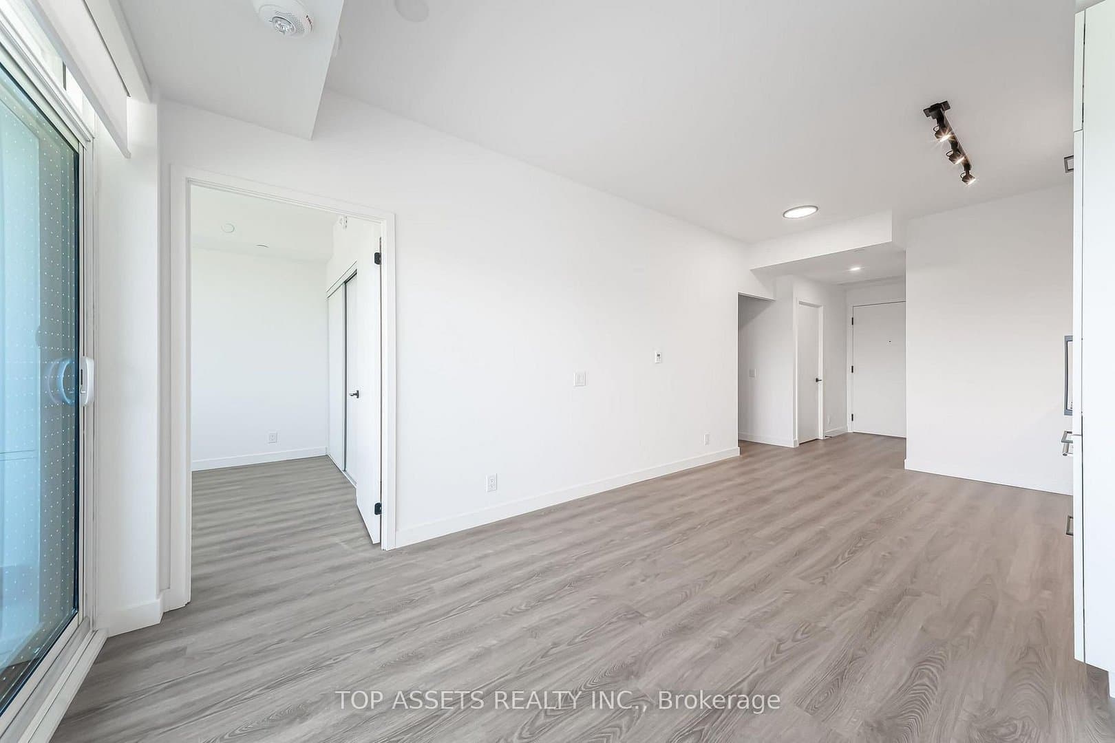 1050 Eastern Avenue - Photo 3
