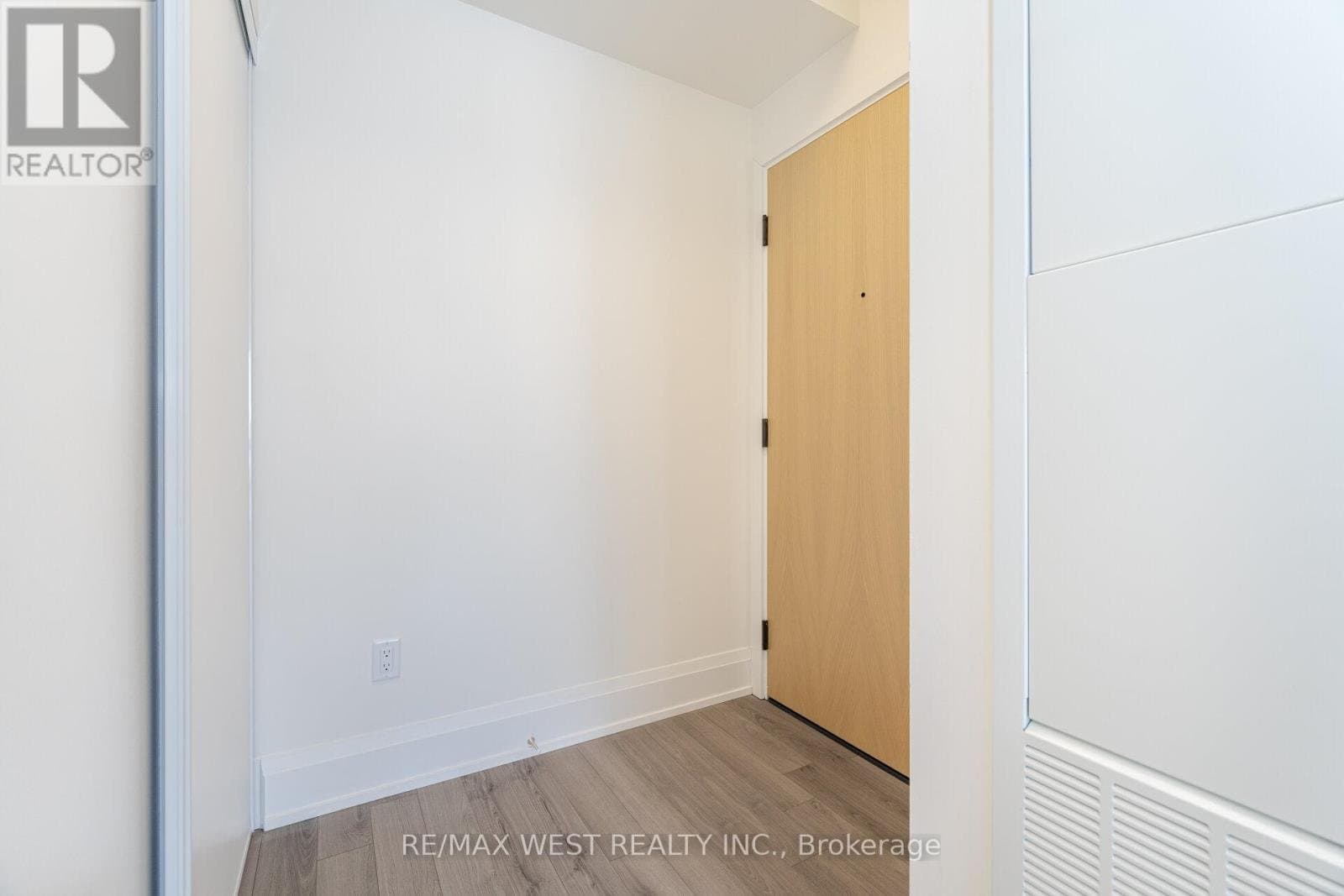 89 Church Street - Photo 2