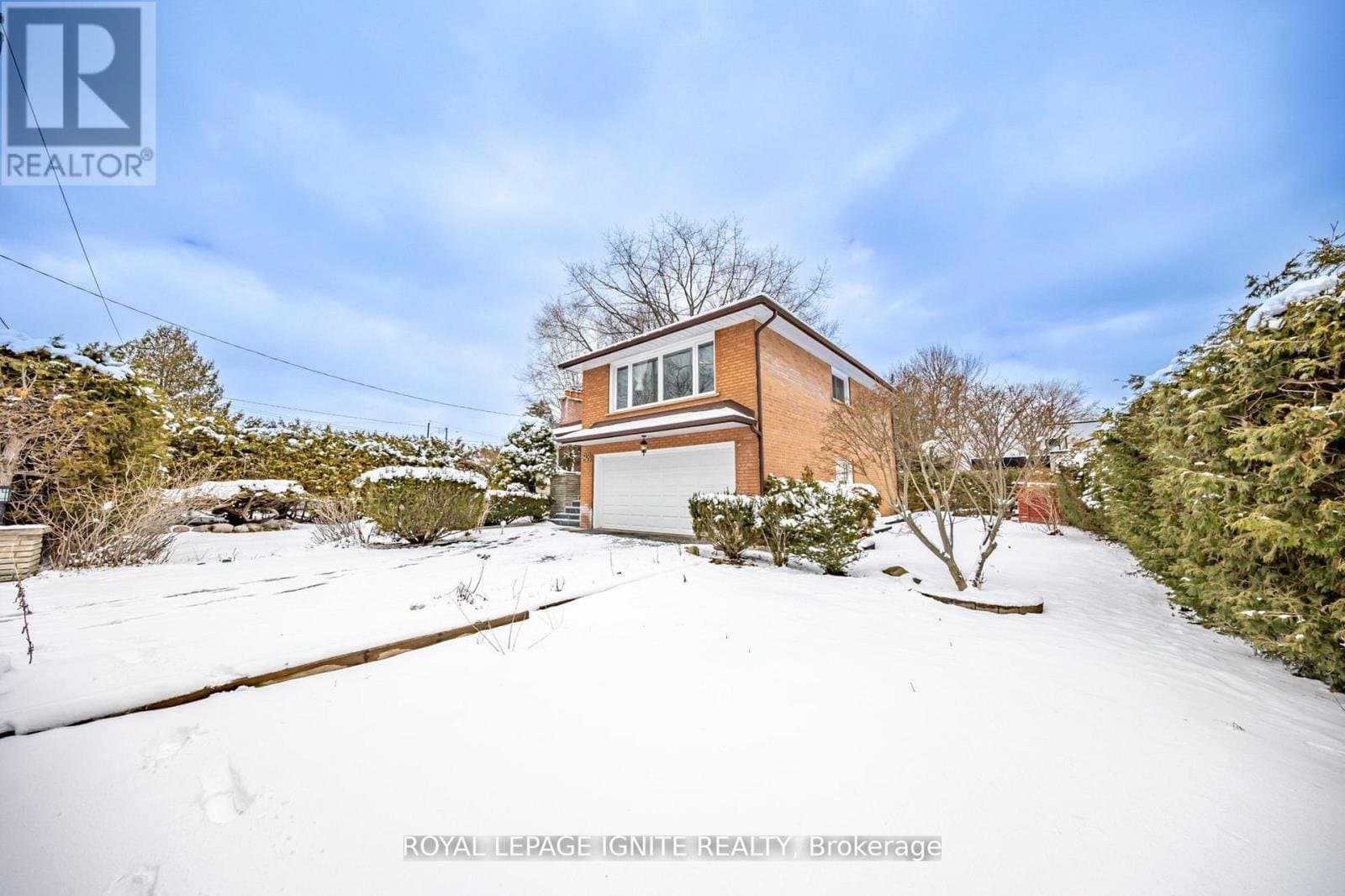 83 Deep Dene Drive - Photo 3