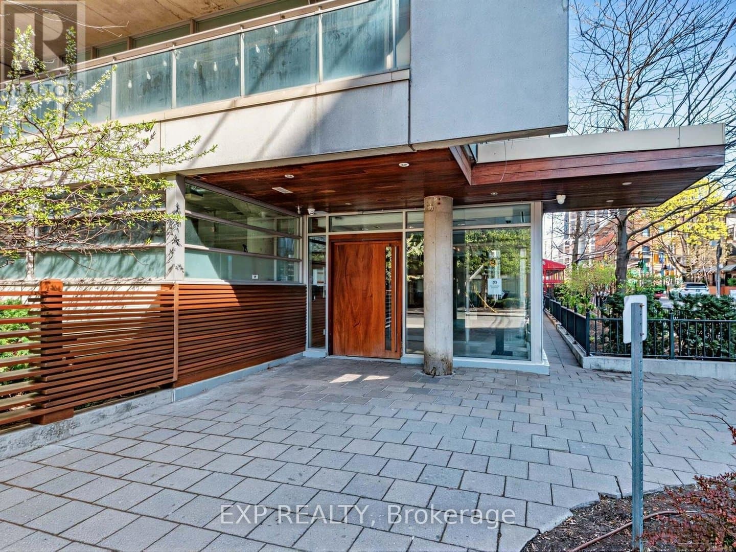 66 Portland Street - Photo 2