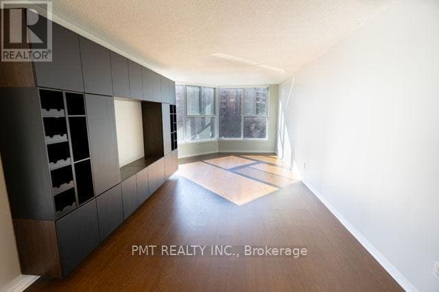 222 The Esplanade - Photo 3
