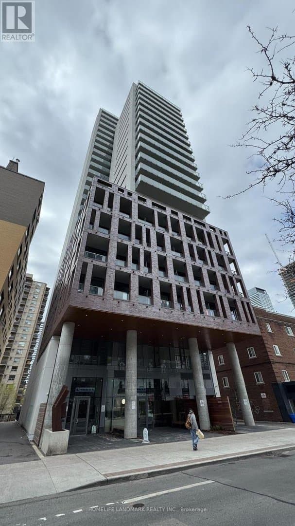 81 Wellesley Street - Photo 1