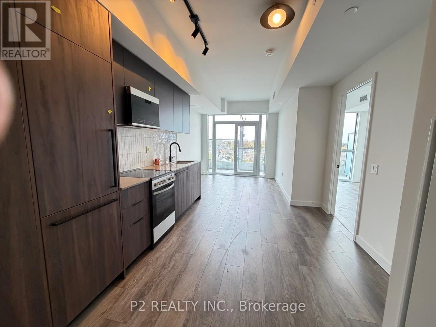 1635 MILITARY Trail